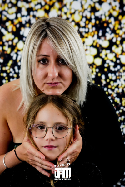 photo en couleur mère et fille